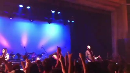 Skillet - Comatose ( Live 2011 )