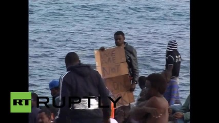 Italy: Hundreds of migrants stranded at French-Italian border