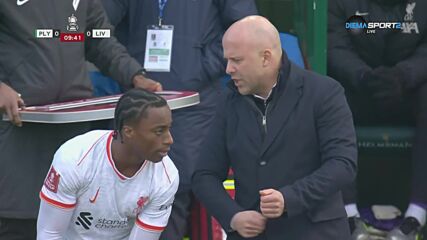 Джо Гомес бе заменен принудително заради контузия