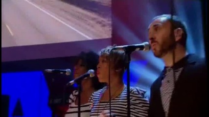 Gorillaz - Stylo (later with jools holland 27 - 04 - 2010) ( H Q ) 