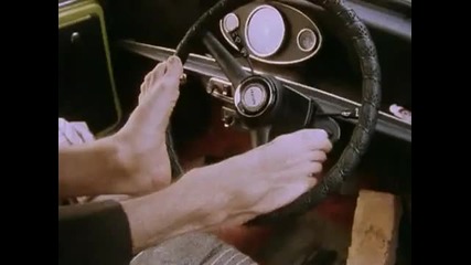 Mr Bean - Getting up late for the dentist 