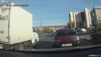 Смях ! Танцувашият камион