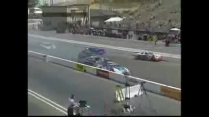 Зрелищни катастрофи в Nascar