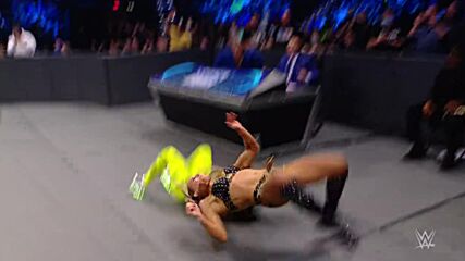 Sonya Deville helps Charlotte Flair pull the rug out from under Naomi on SmackDown
