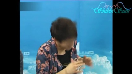 [eng] 120613 Exo-m ifeng Interview Charades Game Cut (tao s funny acting)