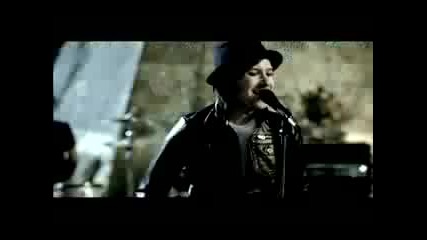 Simple Plan - Your Love Is A Lie