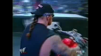 W W F Smackdown.04.12.2001 Биг Шоу и Кай Ен Тай с/у Гробаря и Кейн 