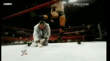 Raw 04/27/09 шампион на федерацията. Човекът, който унищожи семейство Макмеан Randy Orton. 