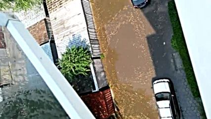 Наводнение на пловдивските улици след градушката