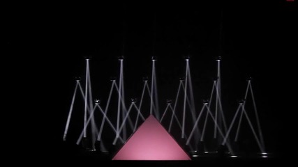Eфектно Quadrotor Light Show