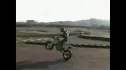 Moto Hero