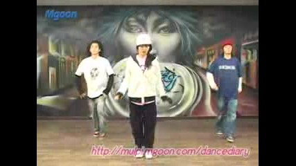 Cute Girl Dancing Poppin.flv