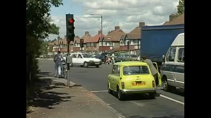 Mr Bean - Трафика по улицата(луд смях)!