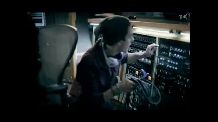 David Guetta & Chris Willis ft Fergie & Lmfao - Gettin Over You - g74 x264 