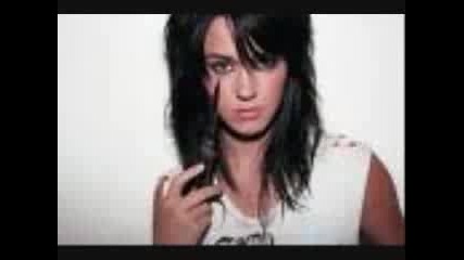 Katy Perry - I Kissed A Girl