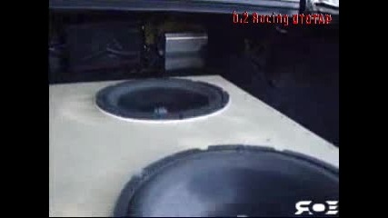 Як бас от 4 животни