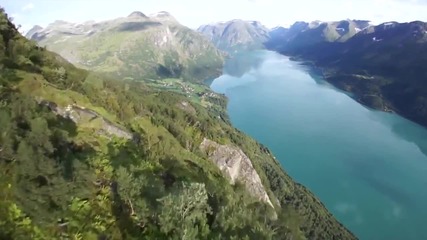 Wingsuiten в Stryn ( Норвегия )