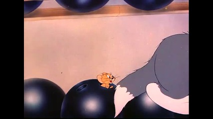 том и джери- 007 - The Bowling Alley Cat (1942)