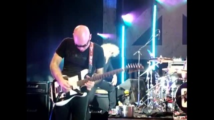 Chickenfoot - - Turning Left 