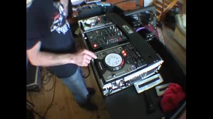 How to Mix. Dj Tutorial. The drop.
