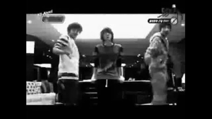 U - Kiss - Talk To Me ( kiss )