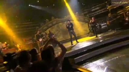 Adam Lambert & Allison Iraheta - Slow Ride (american Idol Performance) 