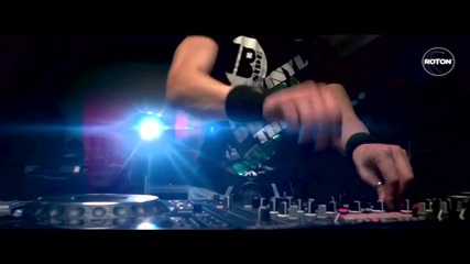 Alien Cut & Dino Brown feat. Vivian B - Love Me Boy (official Video)