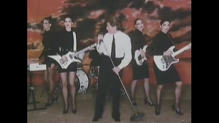 Robert Palmer - Addicted To Love