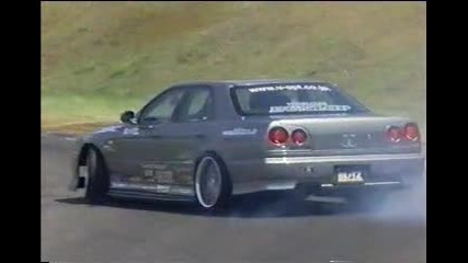 Drifting - Japanese cars drifting! 
