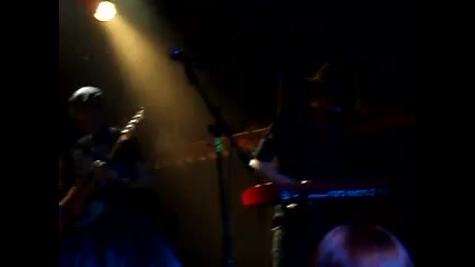 100 Monkeys - Ugly Girl
