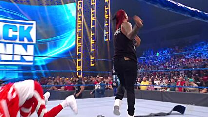 Finn Bálor invades The Bloodline's Family Celebration: SmackDown, Aug. 27, 2021