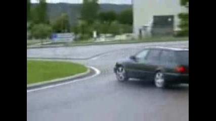 Адски Луд Drift С Audi S4 