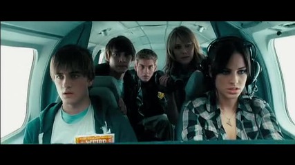 Смъртоносен полет | Altitude 2010