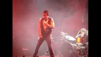 Papa Roach - Hollywood Whore Live