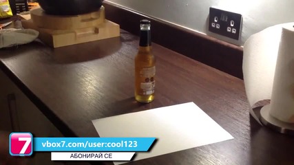 Как да отворим бутилка само с лист хартия