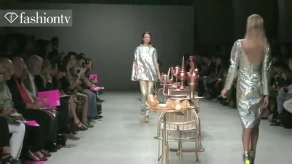 Manish Arora Runway Show - Paris Fashion Week Spring 2012 Pfw
