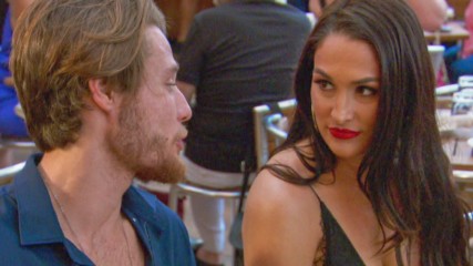Mama Bella sets Nikki up on a blind date: Total Bellas Preview Clip, Jan. 20, 2019