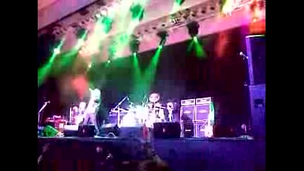 Over the rainbow live in misnk Ariel.flv