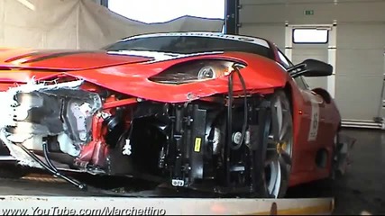 Блъснато Ferrari 430 Scuderia 