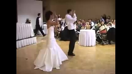 двама сладури шашват хората на собственната си сватба 