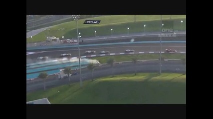 Себастиан Фетел катастрофа в Абу Даби - Би Би Си - F1 2011 - 18