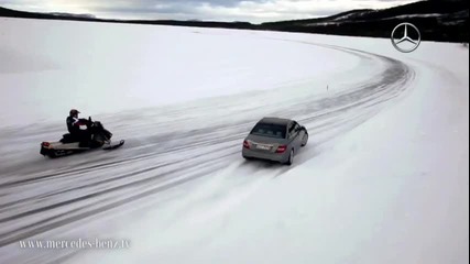 Mercedes Benz - Drive Showdown On Ice