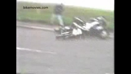 Madriders - Flip and parked bike 