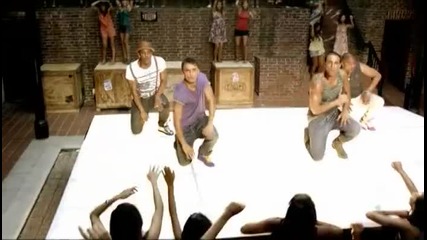 Превод Jls - Everybody In Love 