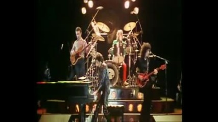 Queen - Don`t stop me now ( Brian & Roger Talks) 