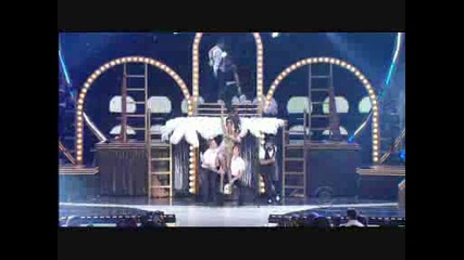 Rihanna - Vogue (live)