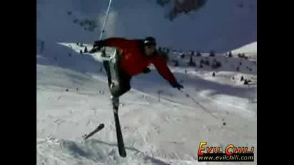 Така Се Пада От Ски.