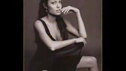 Angelina Jolie - Снимки