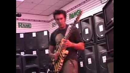 George Lynch Rocks Sam Ash Video 2 