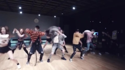 Kpop random Dance Game